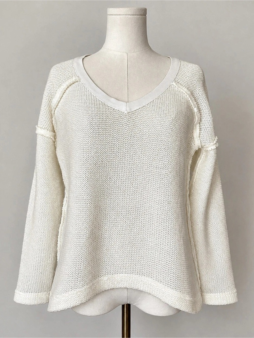 Dylan White Ivory Lightweight Knit Sweater Size M Exposed Seam Boho Pullover